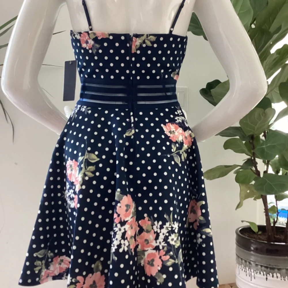 NWT CITY STUDIO FLORAL BLUE SPAGHETTI STRAPS SWING DRESS sz 5